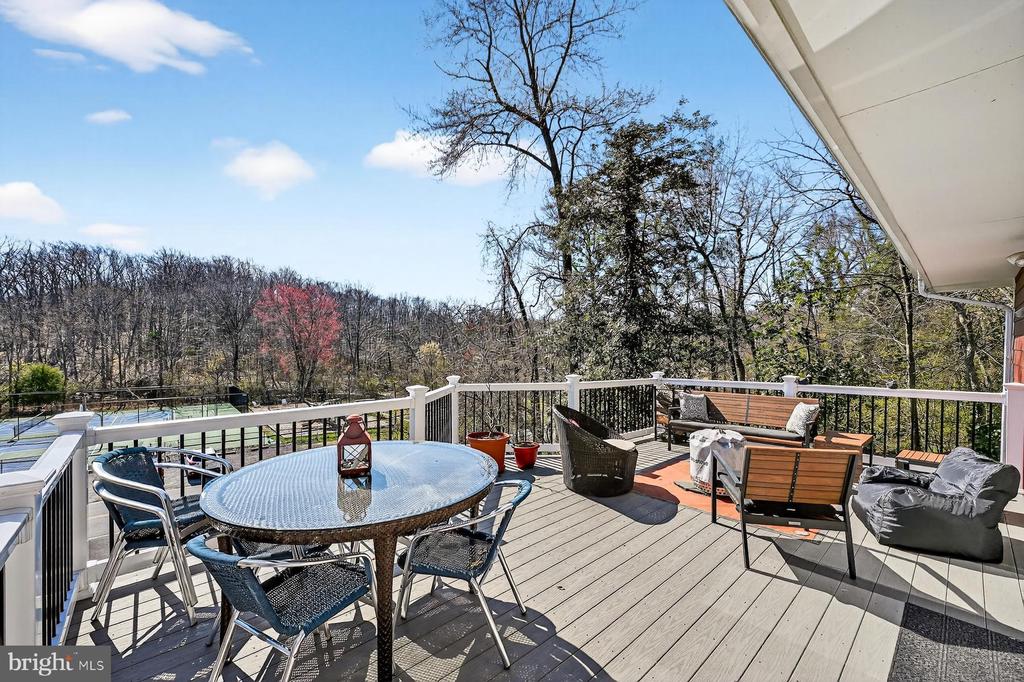 3516 LOCH HAVEN DRIVE