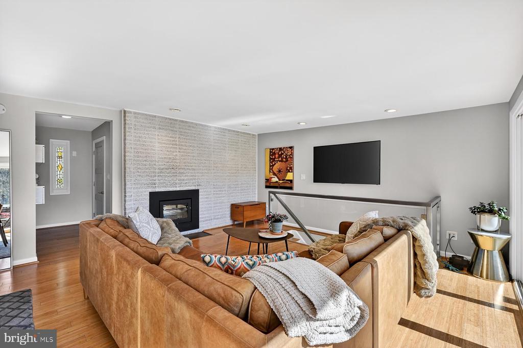 3516 LOCH HAVEN DRIVE