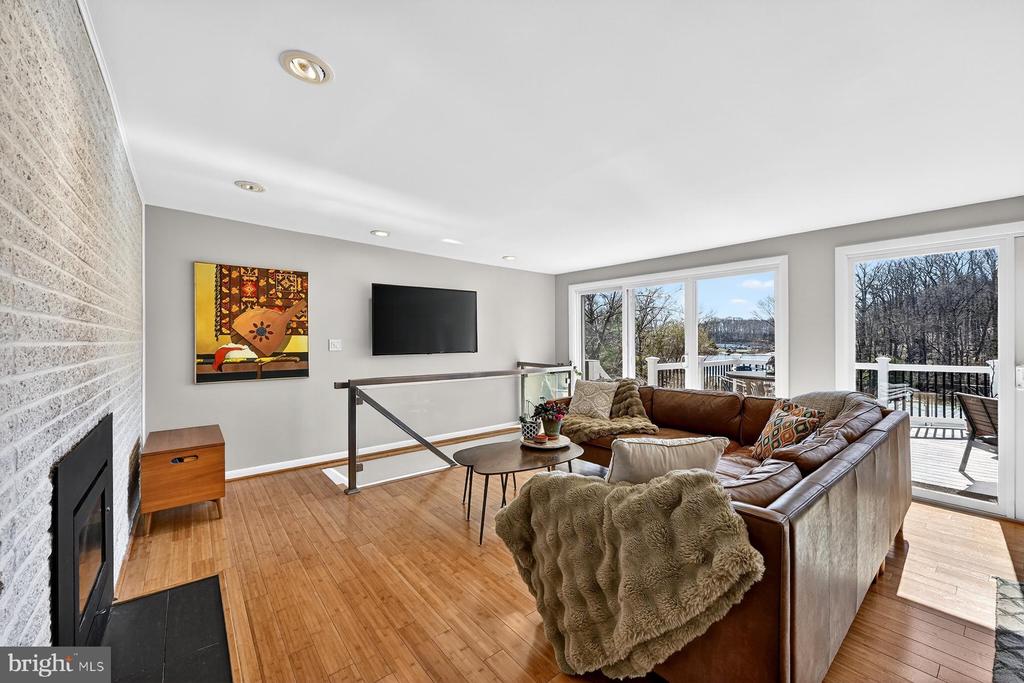 3516 LOCH HAVEN DRIVE