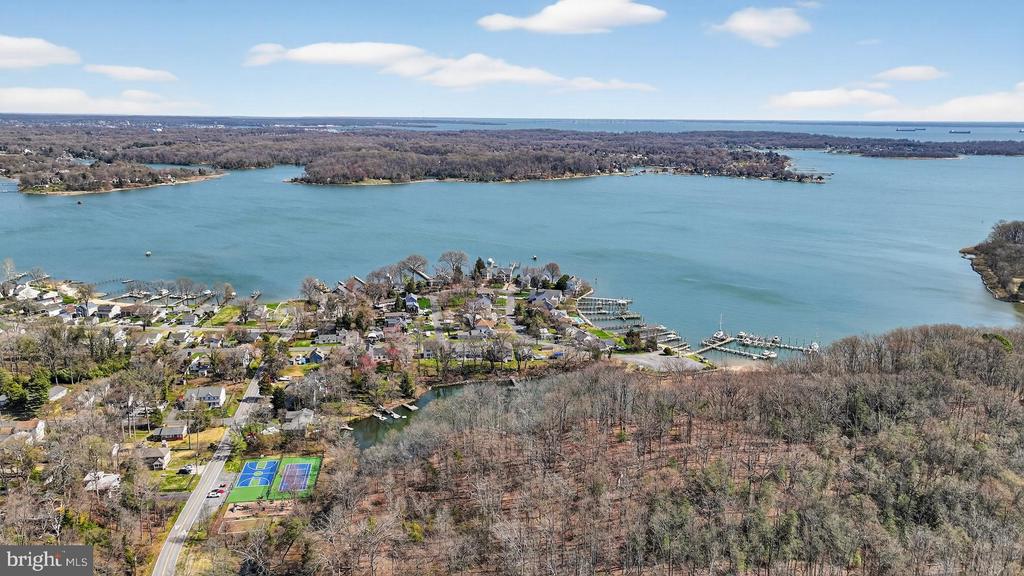 3516 LOCH HAVEN DRIVE