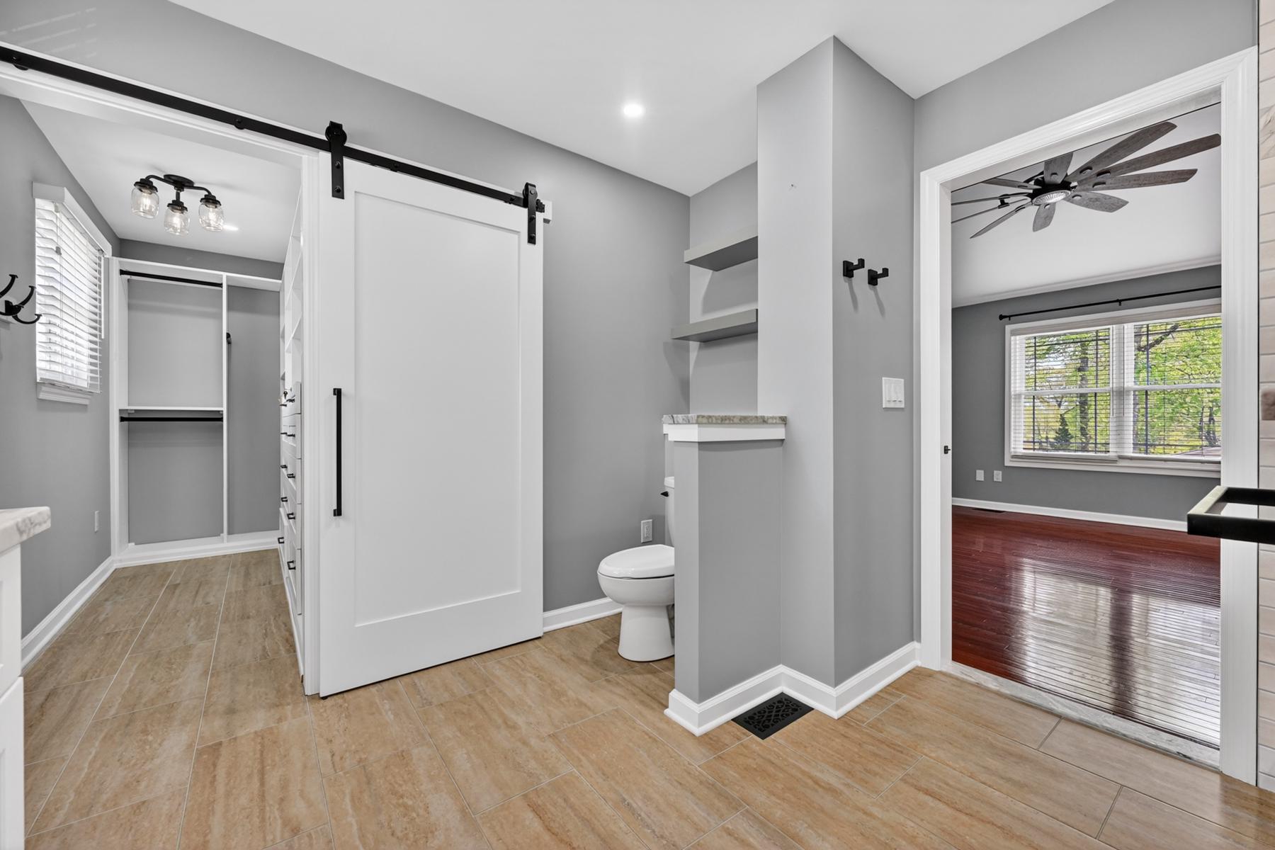 448 MAPLE LEAF DRIVE