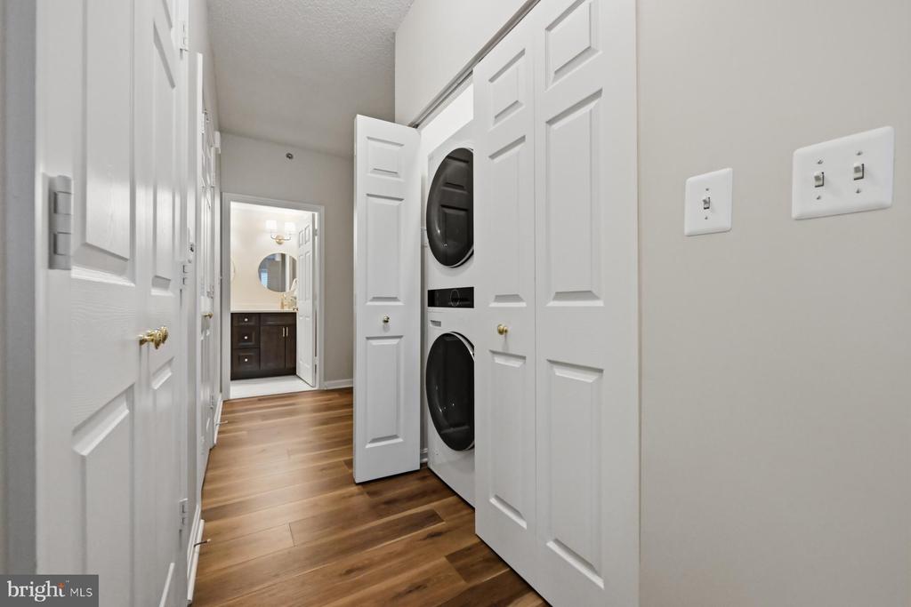 940 ASTERN WAY Unit: 304