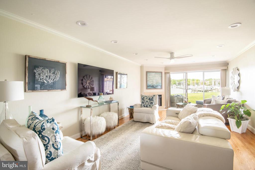 2123 QUAY VILLAGE COURT Unit: T1
