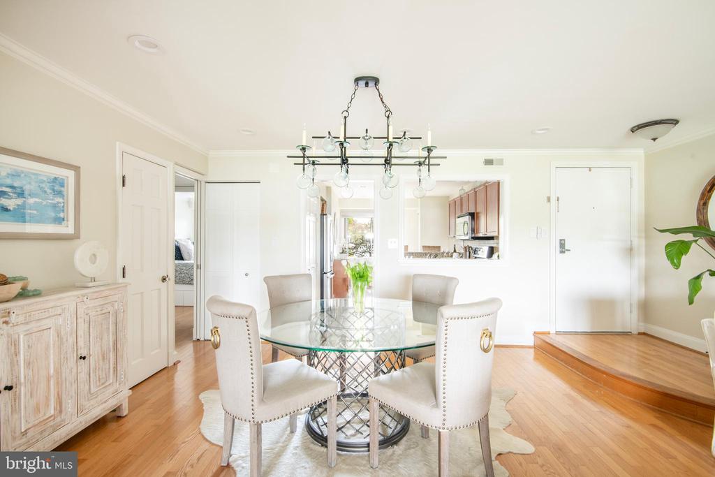 2123 QUAY VILLAGE COURT Unit: T1