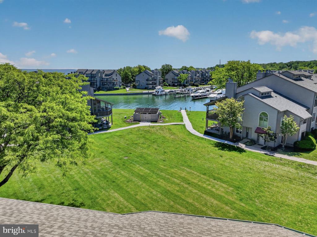 7004 CHANNEL VILLAGE COURT Unit: 102