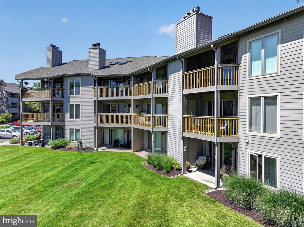7004 CHANNEL VILLAGE COURT Unit: 102