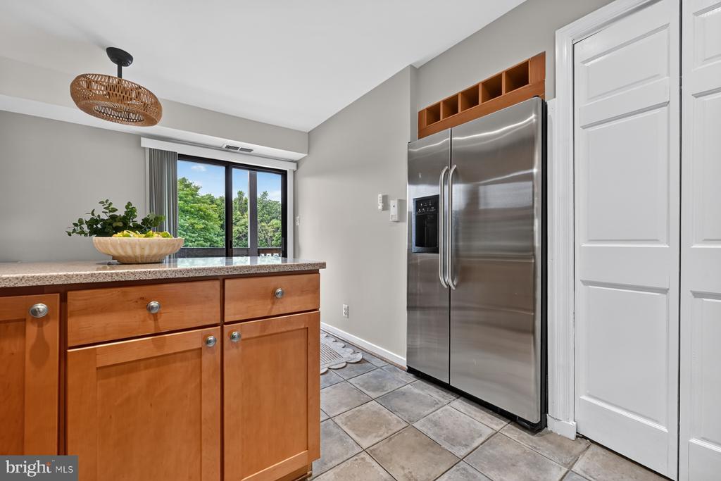 7004 CHANNEL VILLAGE COURT Unit: 102