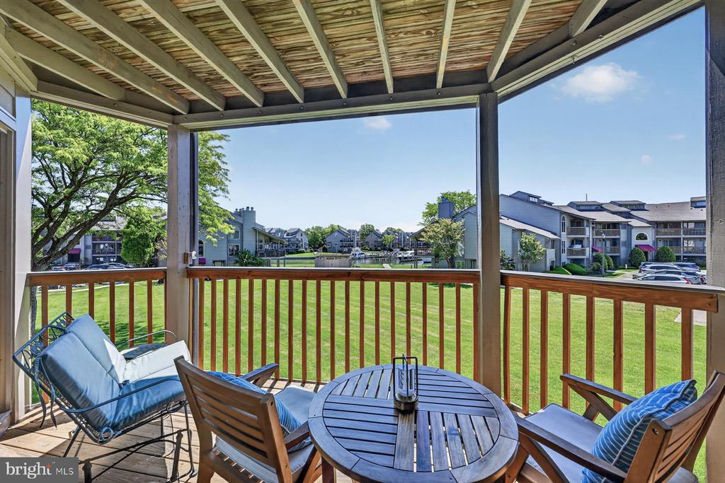 7004 CHANNEL VILLAGE COURT Unit: 102