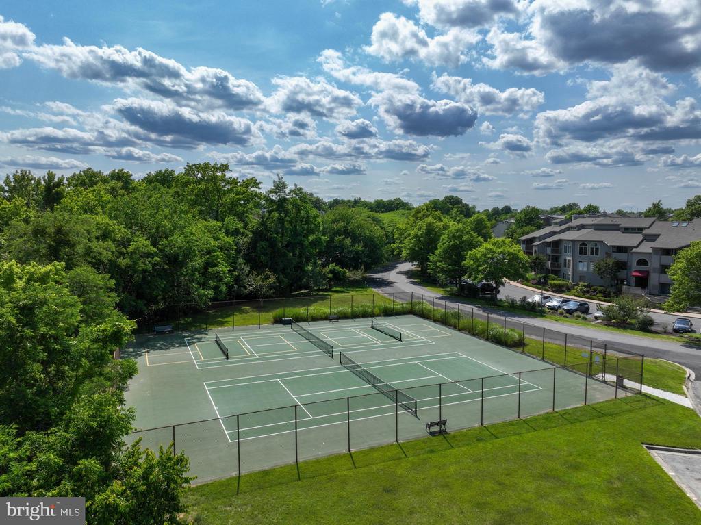 7004 CHANNEL VILLAGE COURT Unit: 102