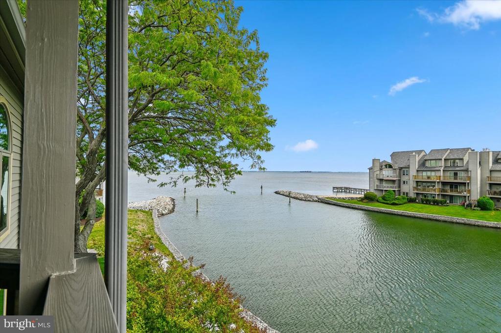 2121 QUAY VILLAGE COURT Unit: 202