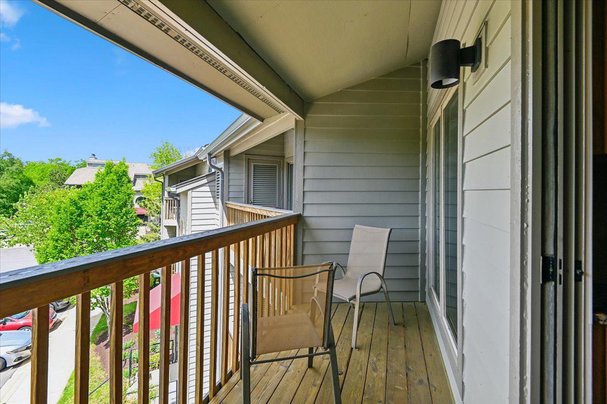 2121 QUAY VILLAGE COURT Unit: 202