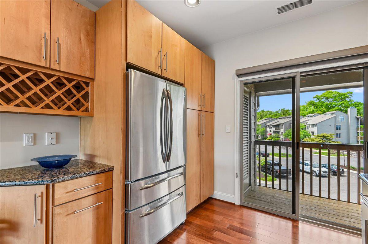 2121 QUAY VILLAGE COURT Unit: 202