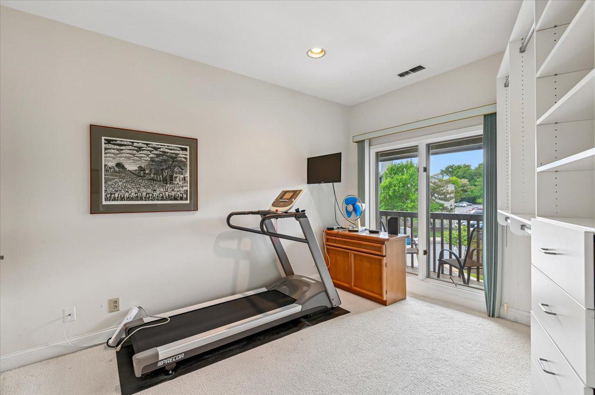 2121 QUAY VILLAGE COURT Unit: 202
