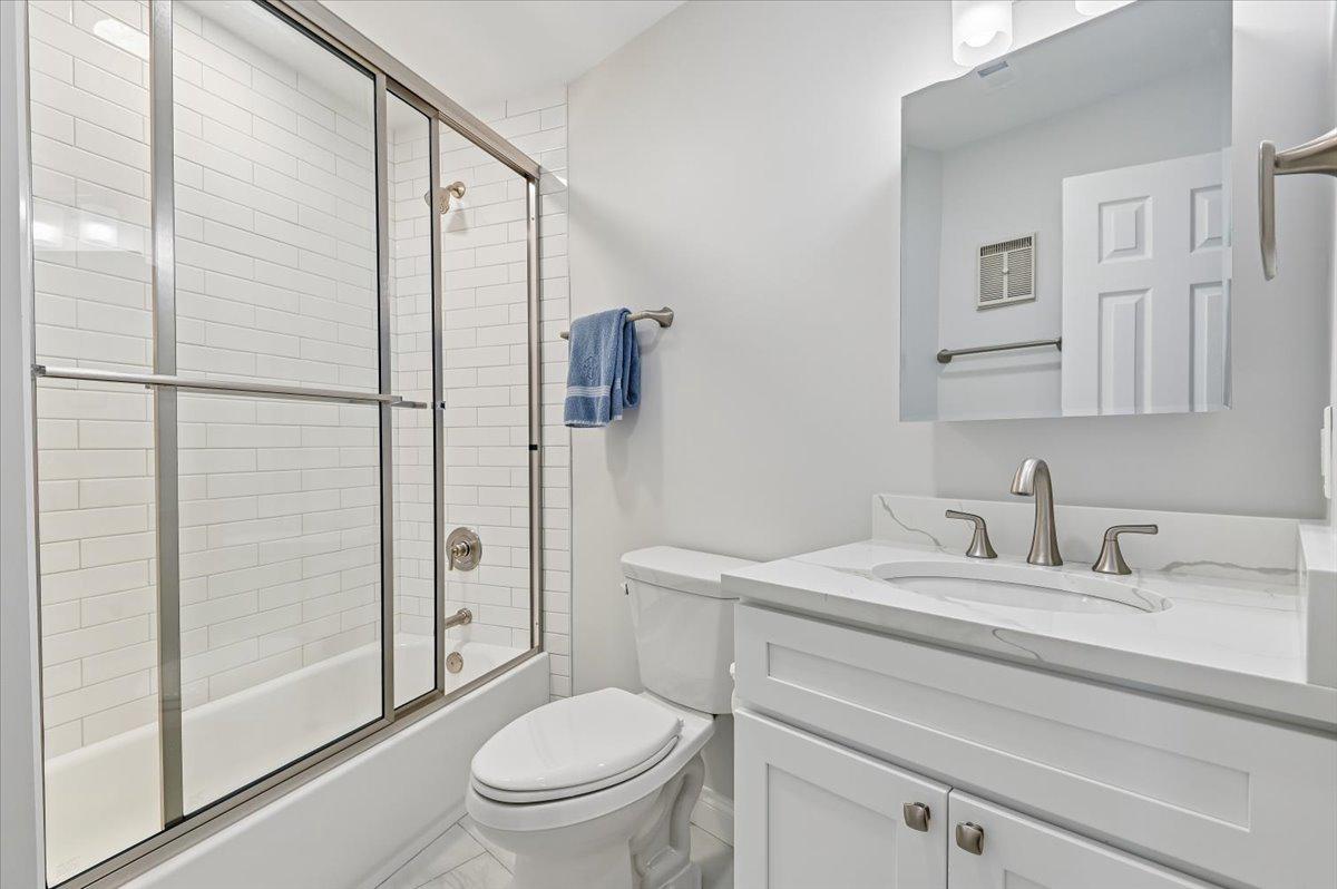 2121 QUAY VILLAGE COURT Unit: 202