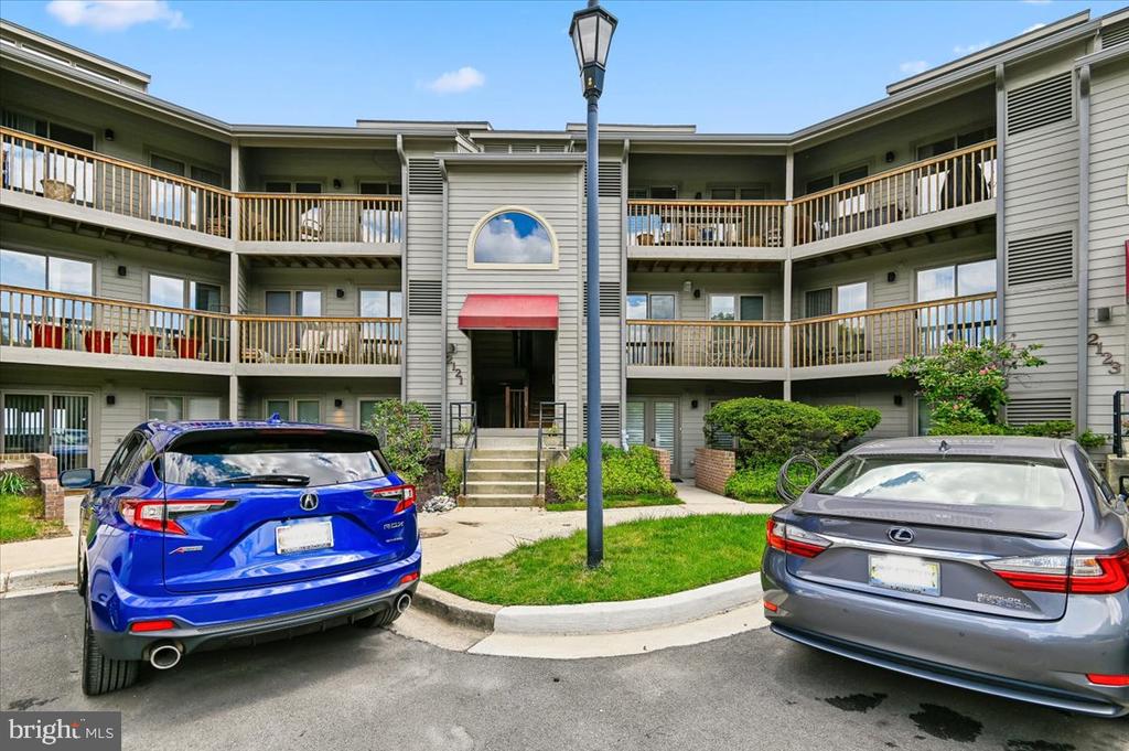 2121 QUAY VILLAGE COURT Unit: 202