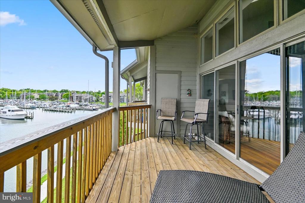 2121 QUAY VILLAGE COURT Unit: 202