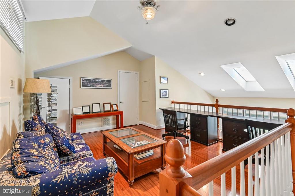 2121 QUAY VILLAGE COURT Unit: 202