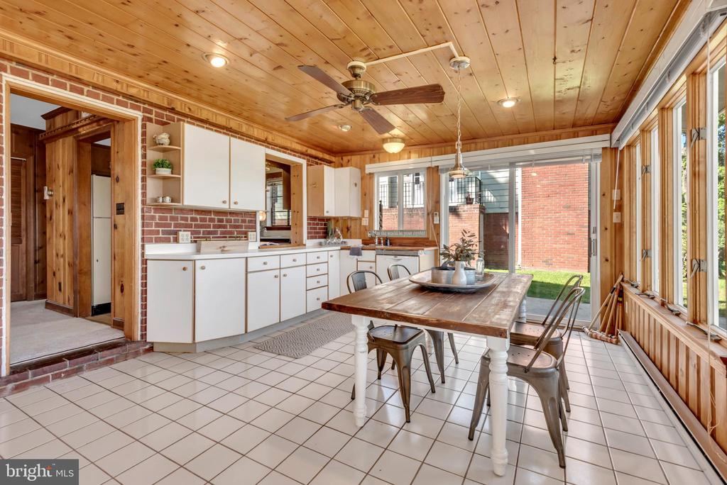 2997 DOGWOOD TRAIL
