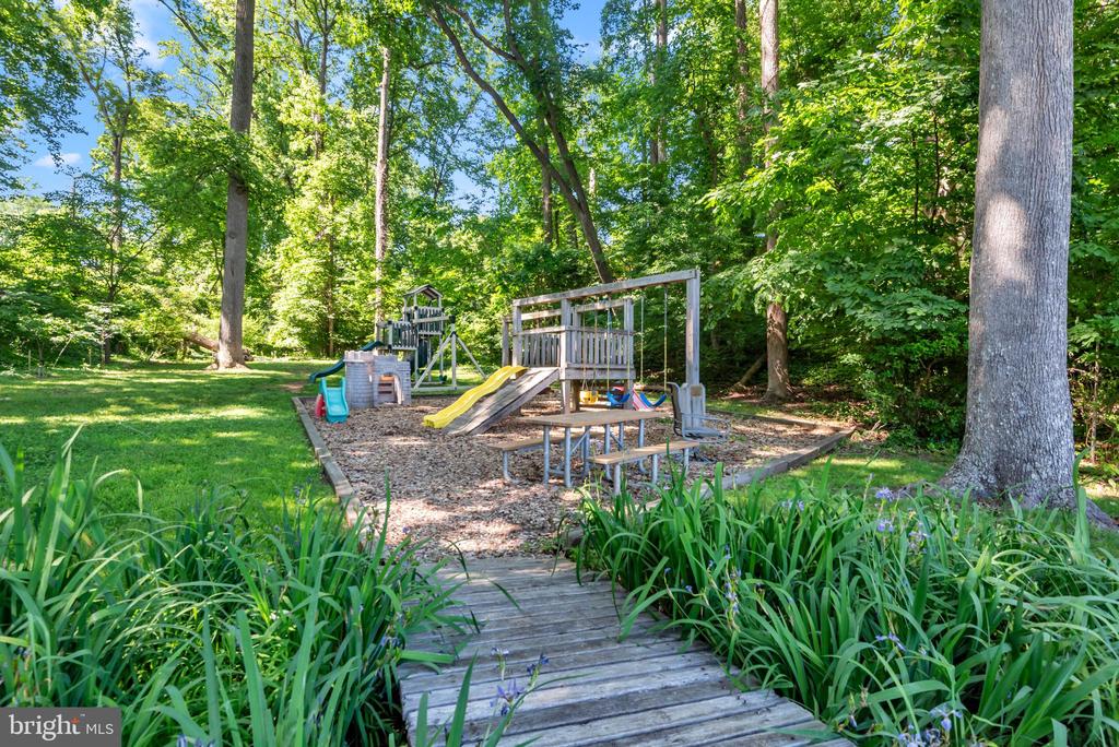 2997 DOGWOOD TRAIL