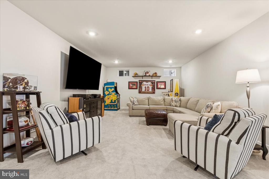 128 STILLY WAY