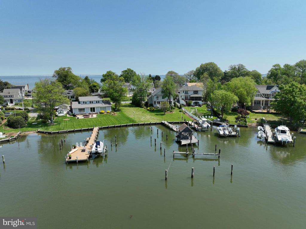 48 E LAKE DRIVE