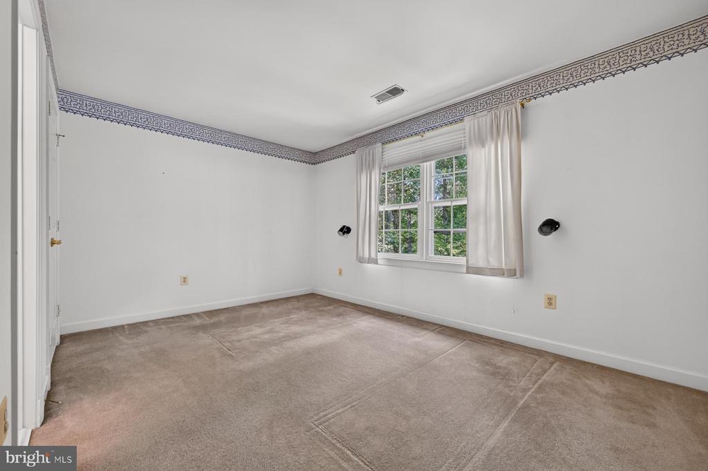 900 MALVERN HILL DRIVE