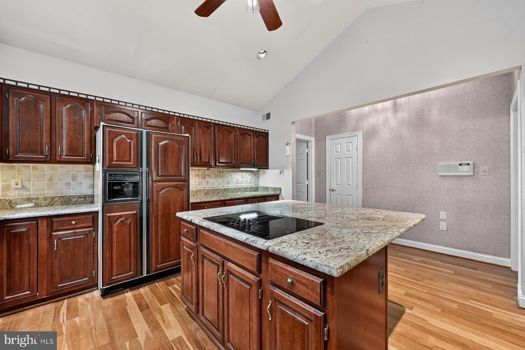 900 MALVERN HILL DRIVE