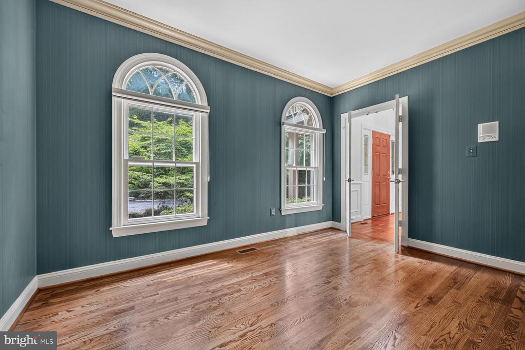 900 MALVERN HILL DRIVE
