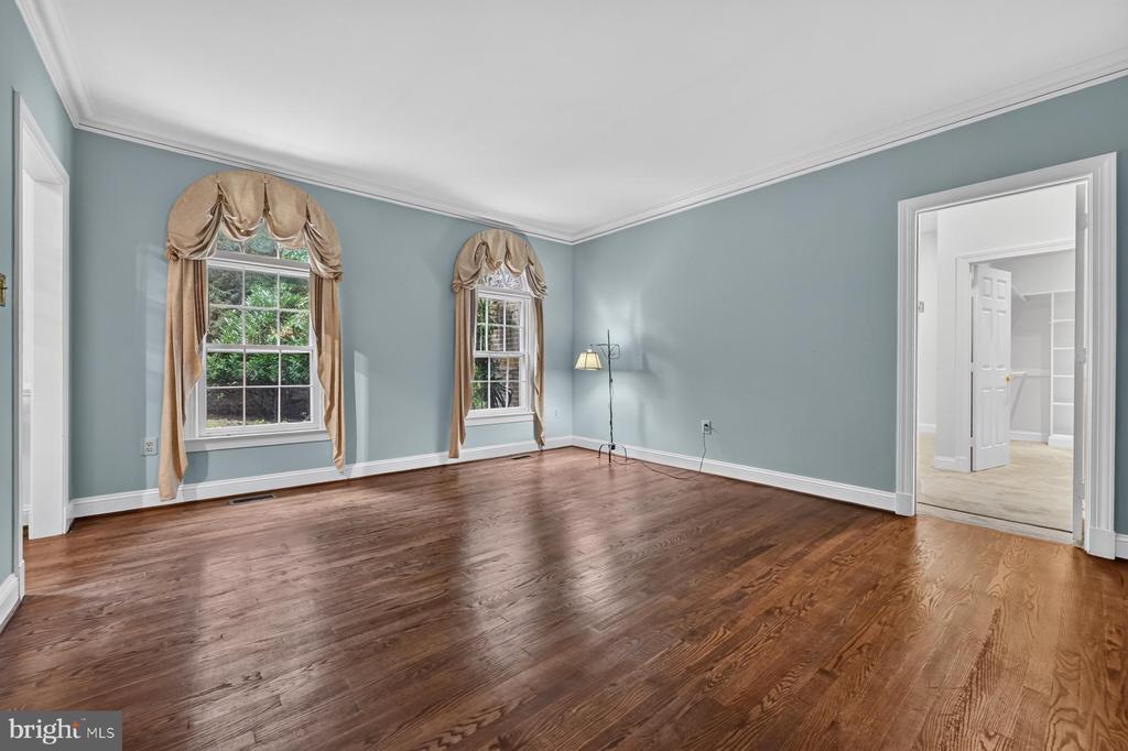 900 MALVERN HILL DRIVE