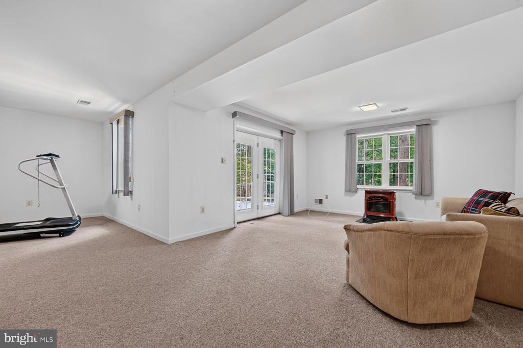 900 MALVERN HILL DRIVE