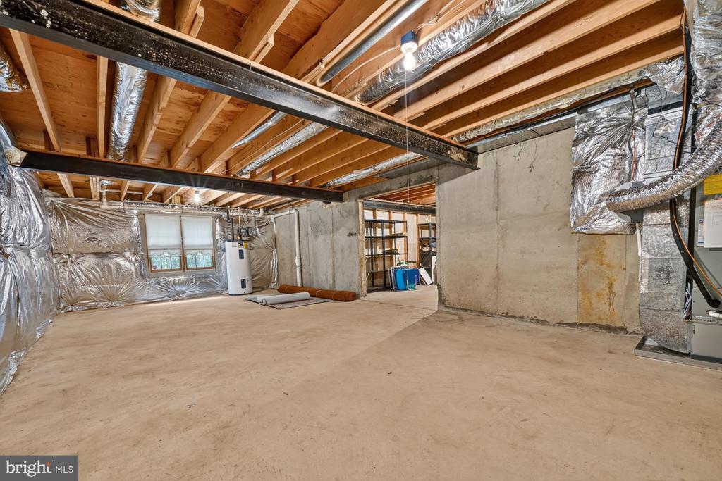 900 MALVERN HILL DRIVE