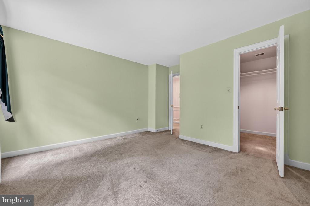 900 MALVERN HILL DRIVE