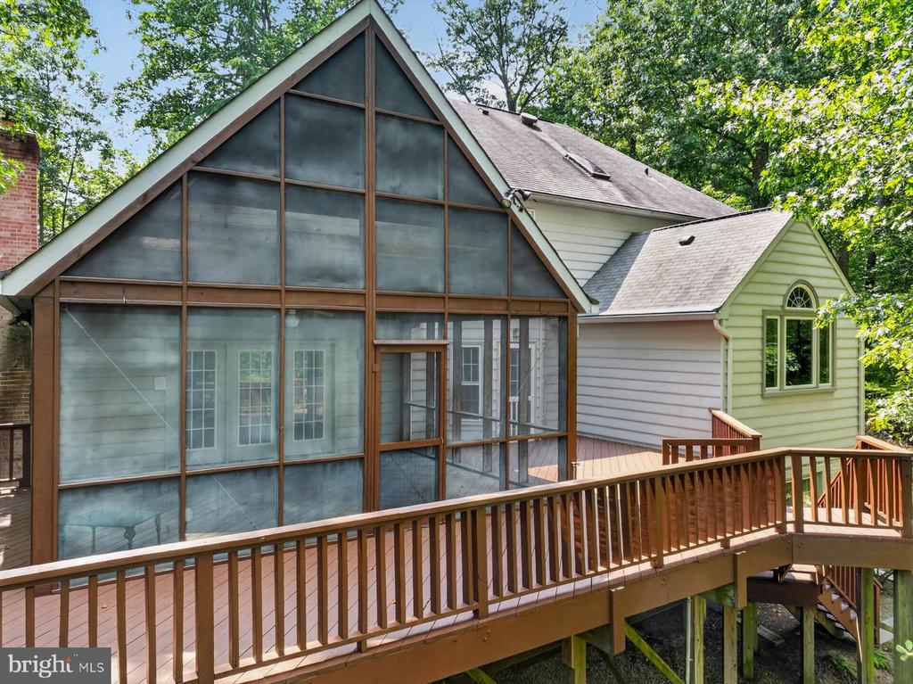 900 MALVERN HILL DRIVE