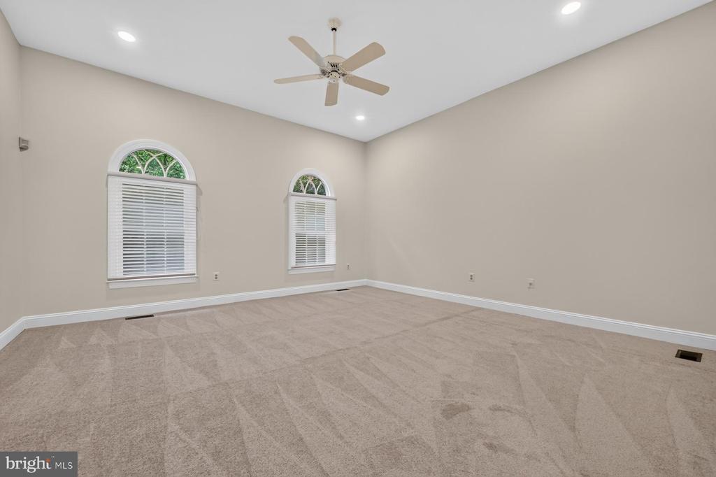 900 MALVERN HILL DRIVE
