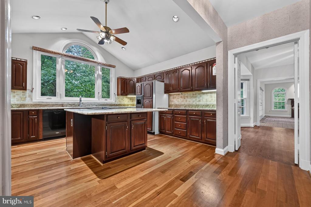 900 MALVERN HILL DRIVE