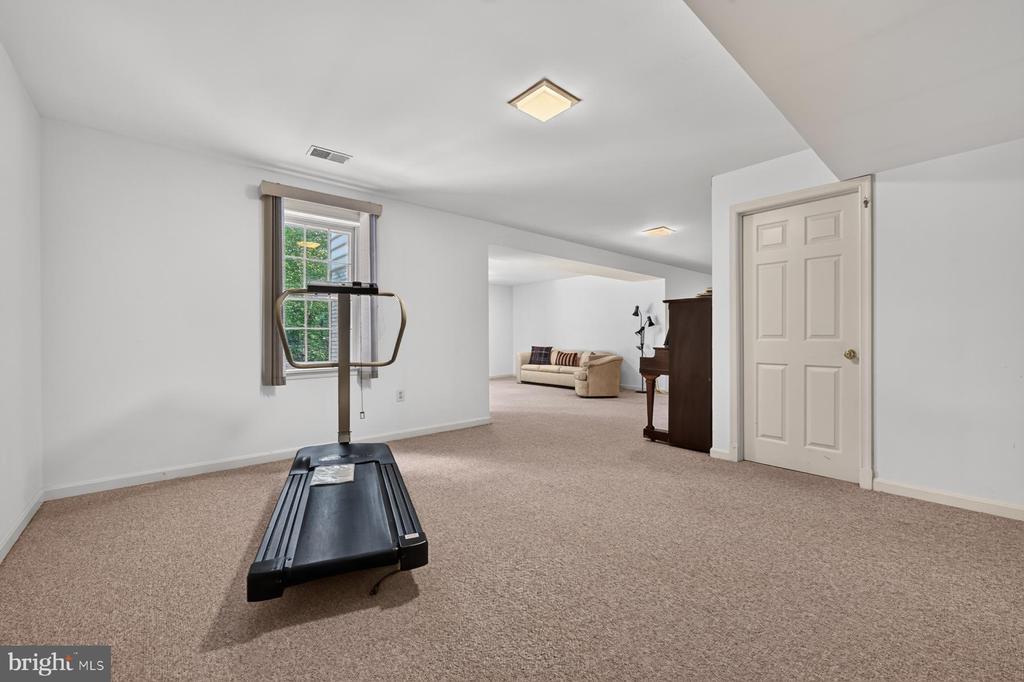 900 MALVERN HILL DRIVE