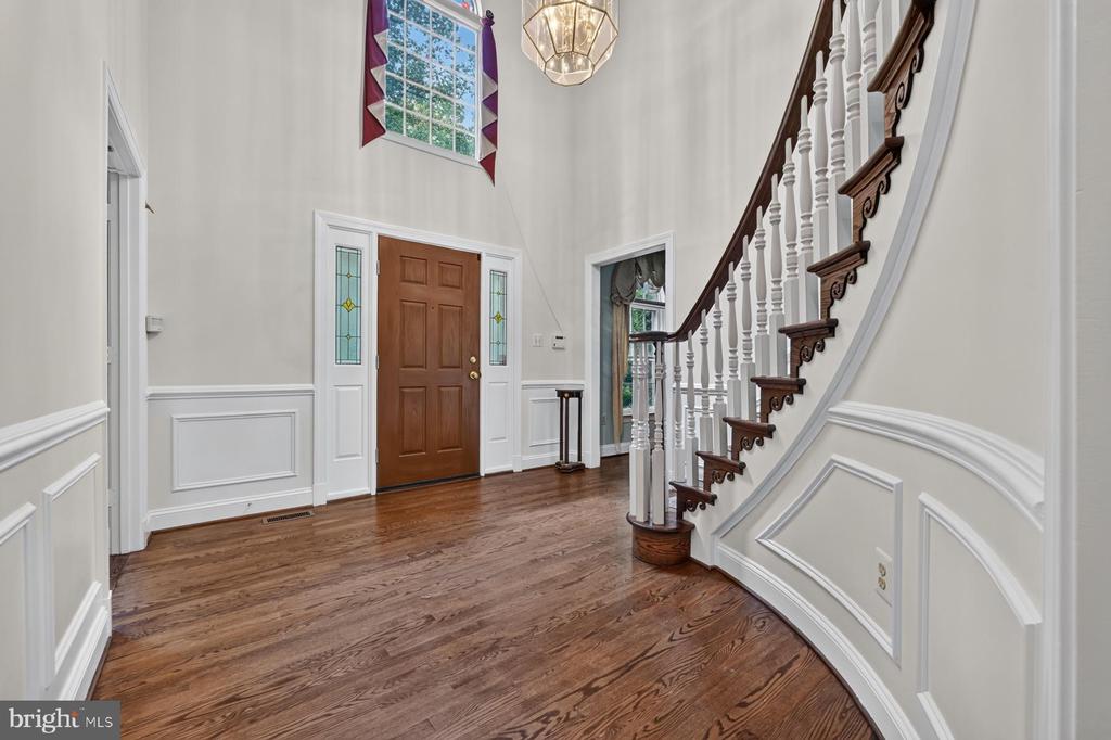900 MALVERN HILL DRIVE