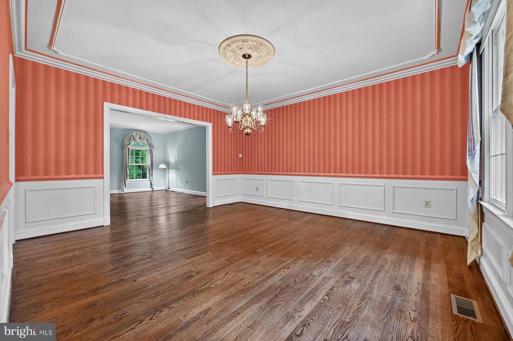 900 MALVERN HILL DRIVE