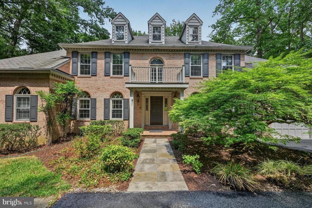 900 MALVERN HILL DRIVE