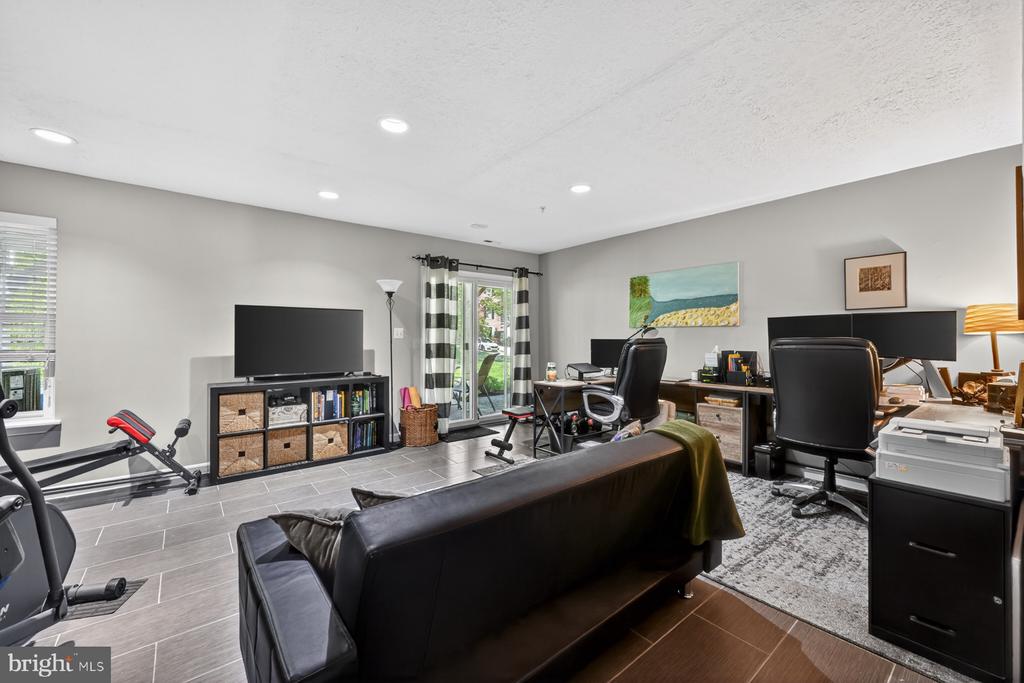 3228 ESCAPADE CIRCLE