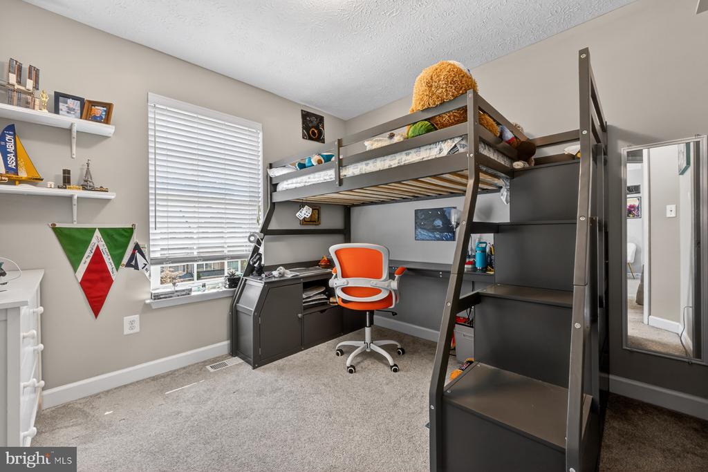 3228 ESCAPADE CIRCLE