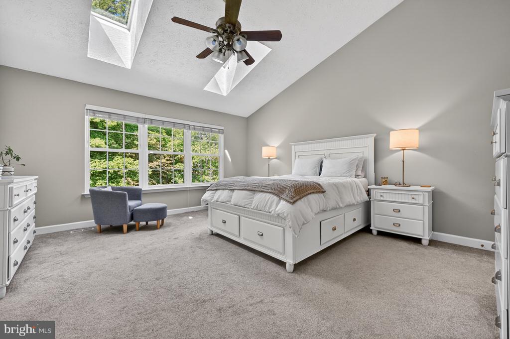 3228 ESCAPADE CIRCLE