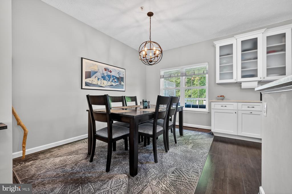 3228 ESCAPADE CIRCLE