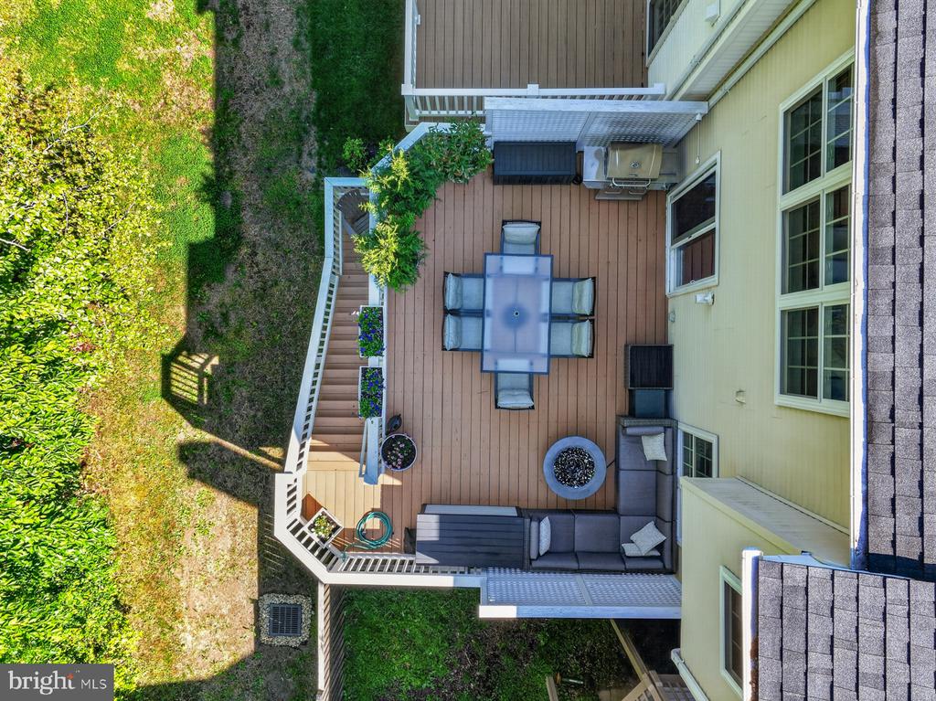 3228 ESCAPADE CIRCLE