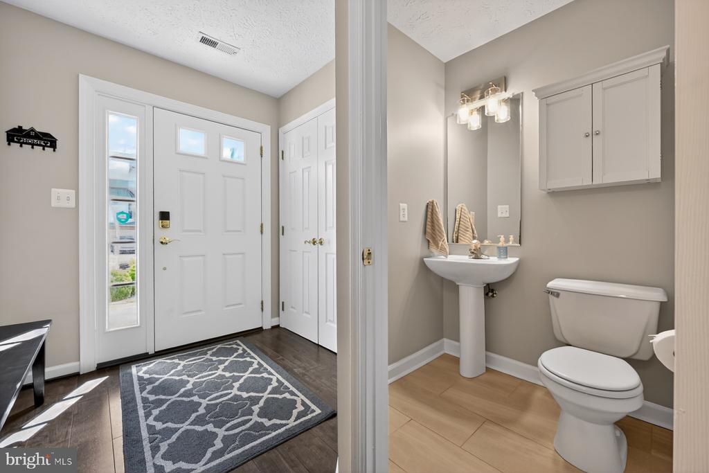 3228 ESCAPADE CIRCLE