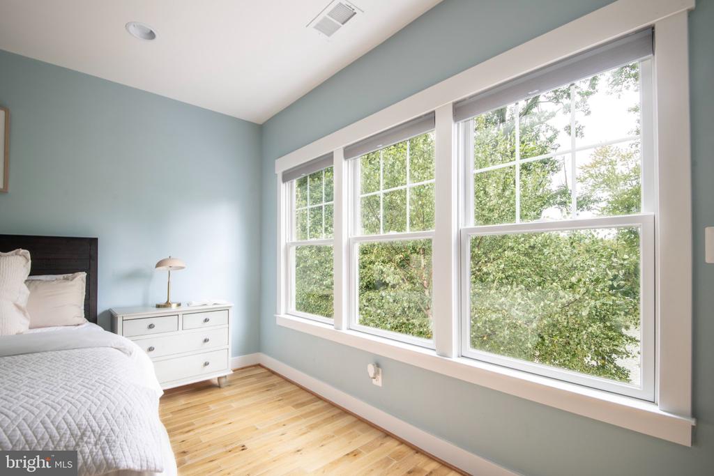 108 CRESSTON ROAD