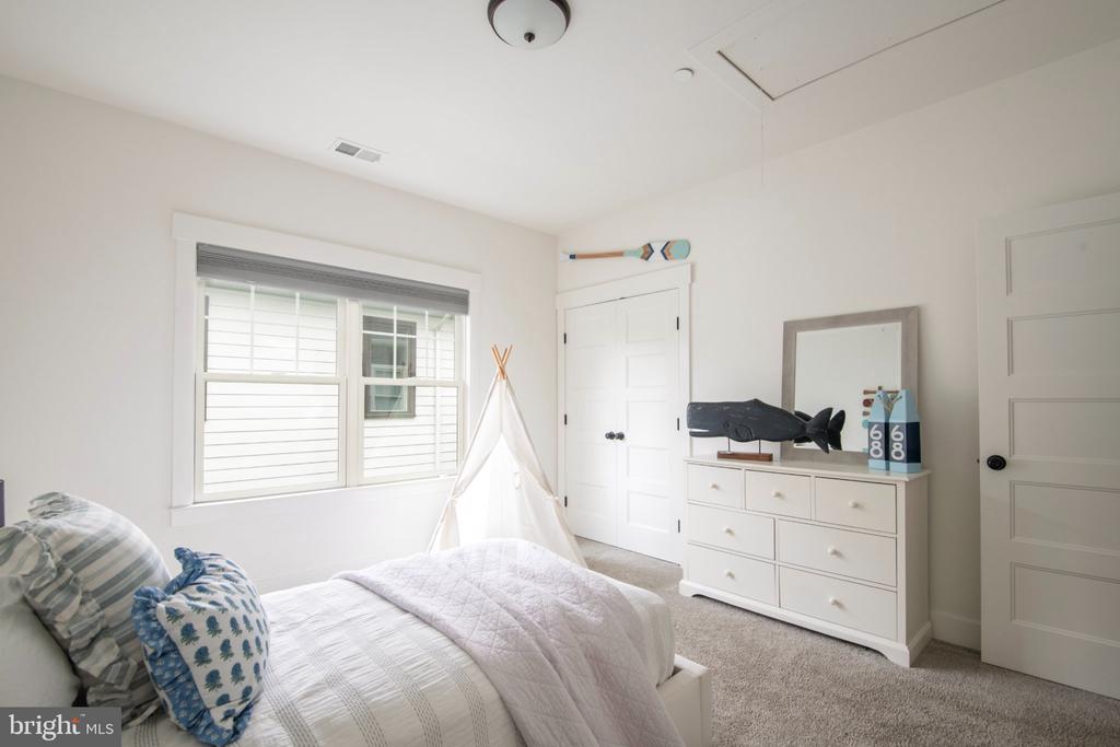 108 CRESSTON ROAD