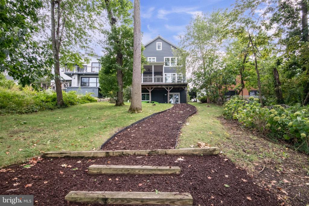 108 CRESSTON ROAD