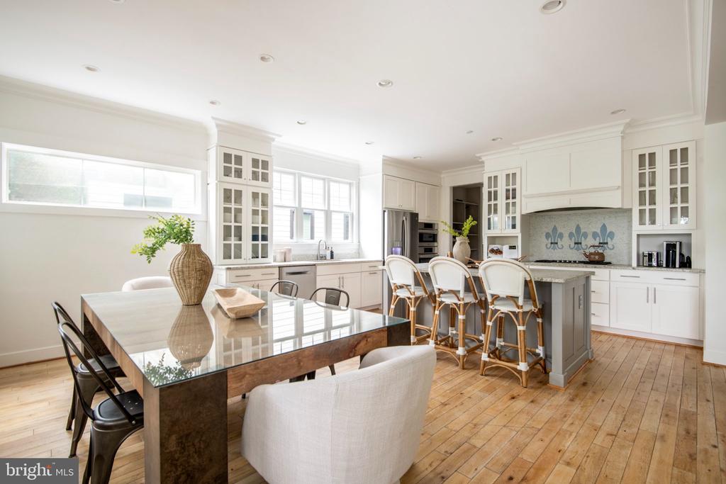 108 CRESSTON ROAD