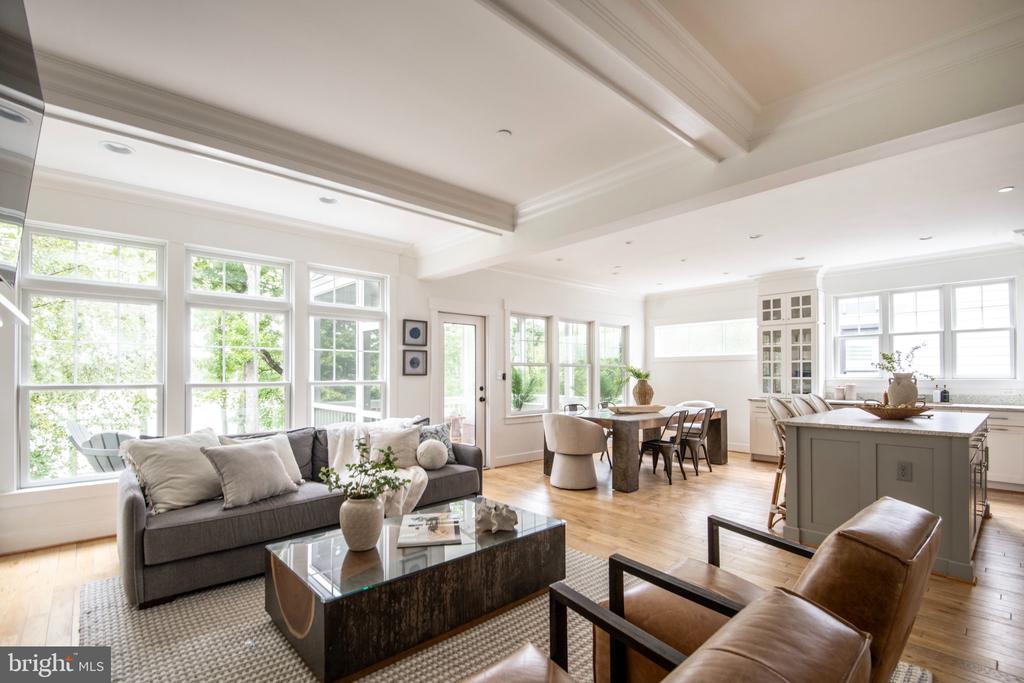 108 CRESSTON ROAD